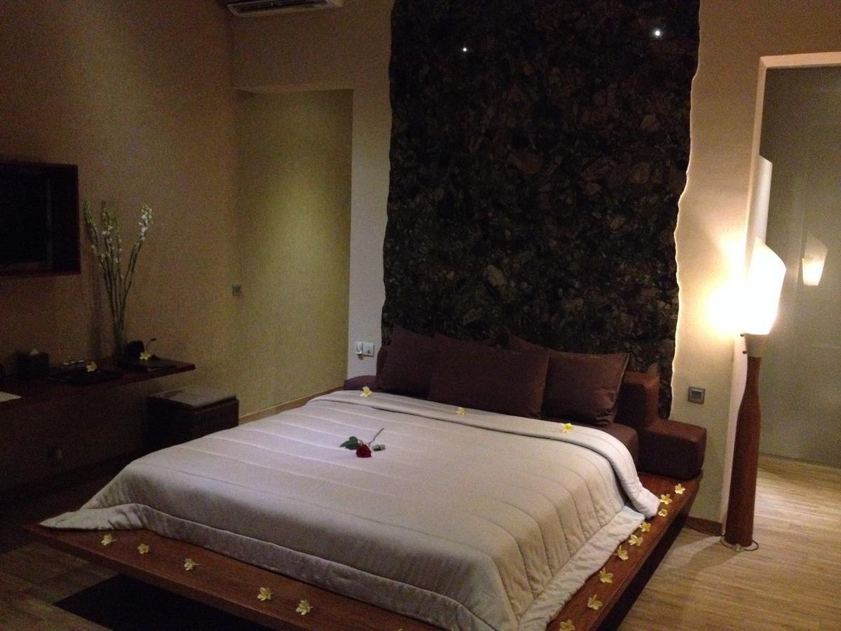 The Puncak Lombok Hotel Senggigi Bagian luar foto