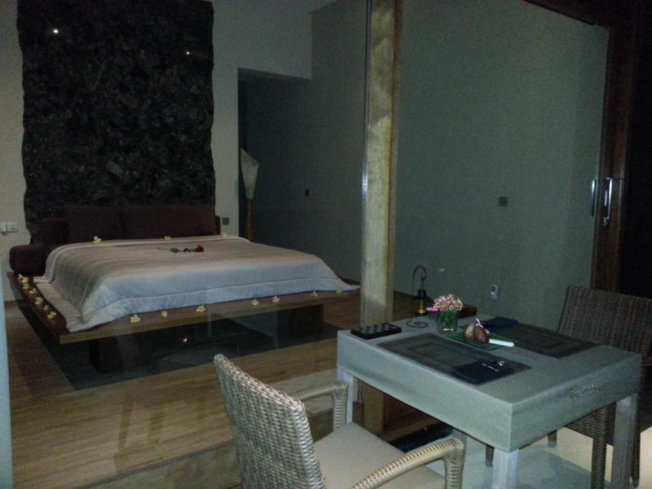 The Puncak Lombok Hotel Senggigi Bagian luar foto